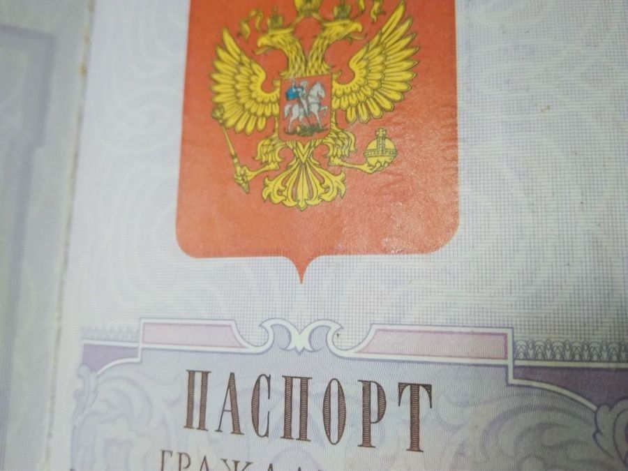 Мигрантам за сотни тысяч продавали фальшивые паспорта в Костроме