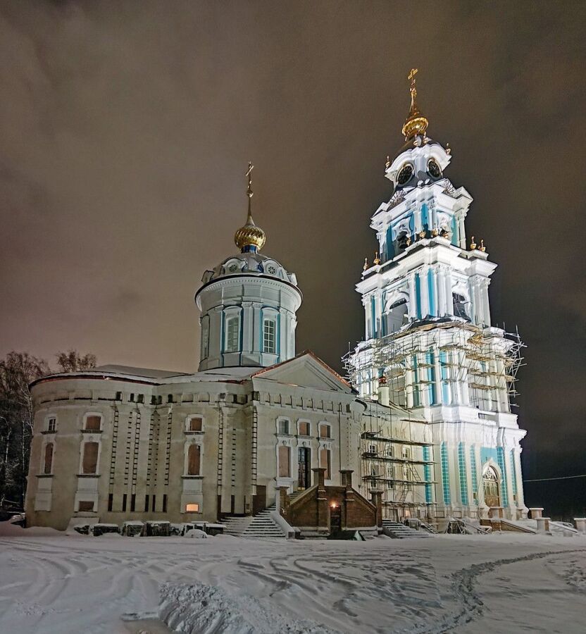 Филиал Костромаэнерго завершил декоративную подсветку  Костромского Кремля