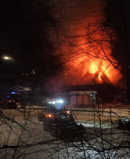 Дом у Ипатьевского монастыря сгорел в Крещенскую ночь