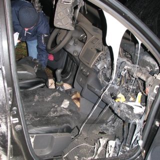 Костромич спалил дотла машину полицейского из мести