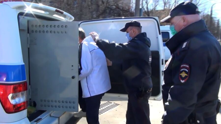 Полицейский на обеде поднял раскрываемость преступлений в Костроме