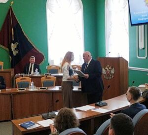 Министерство просвещения прислало награды костромским педагогам
