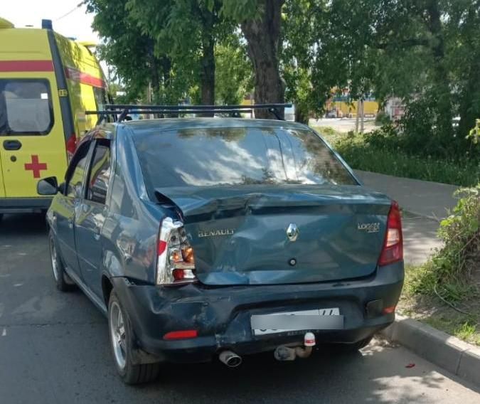 9-летняя девочка пострадала в аварии с автобусом в Костроме