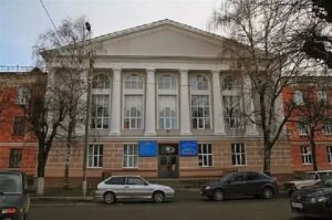 Похитившую 11 миллионов сотрудницу колледжа наказали в Костроме