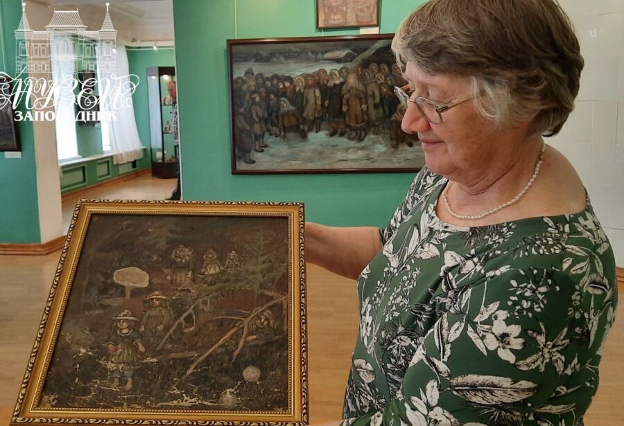 Житель Камчатки подарил музею редкую картину костромского художника