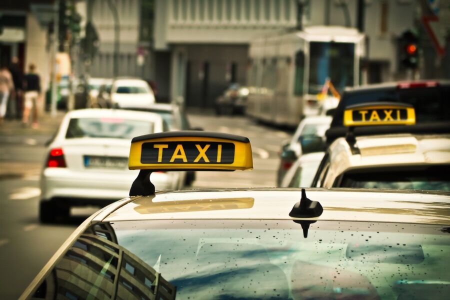 Ох, какой капризный: «Яндекс.Такси» комментирует жалобы на костромских таксистов
