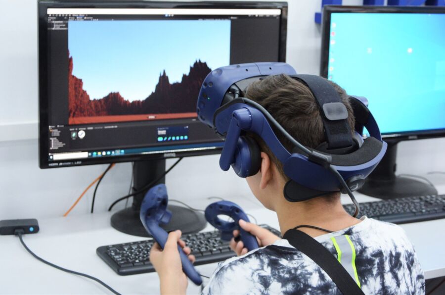 Костромских школьников отправят бороздить просторы виртуальной реальности