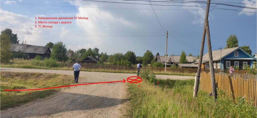 Мужчина на мопеде разбился в Костромской области