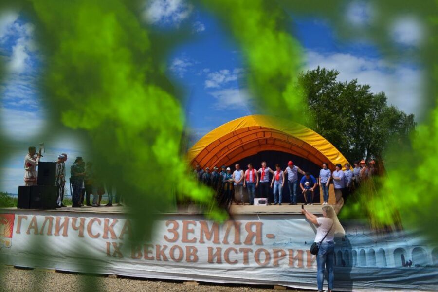 Жители костромского города предложили новый туристический маршрут под названием «жизнь в дерьме»