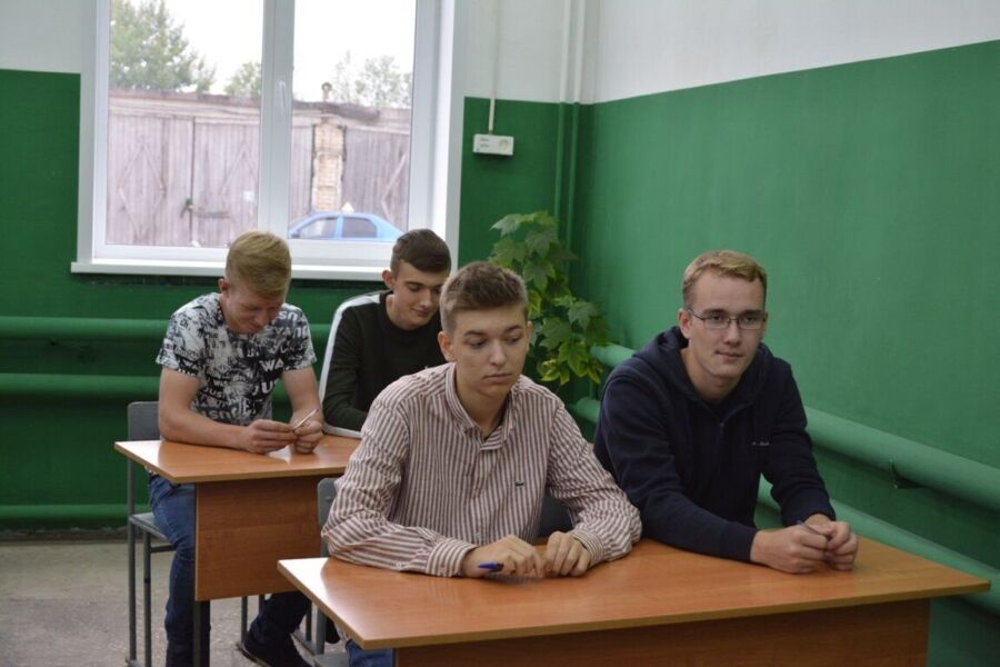 Губернатор рассказал про очереди работодателей за костромскими студентами техникумов