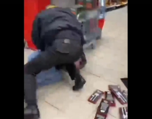 «Магнит» в Костроме проводит проверку после избиения покупателя сотрудниками ЧОП