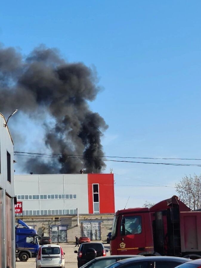 Торговый центр загорелся в Костроме