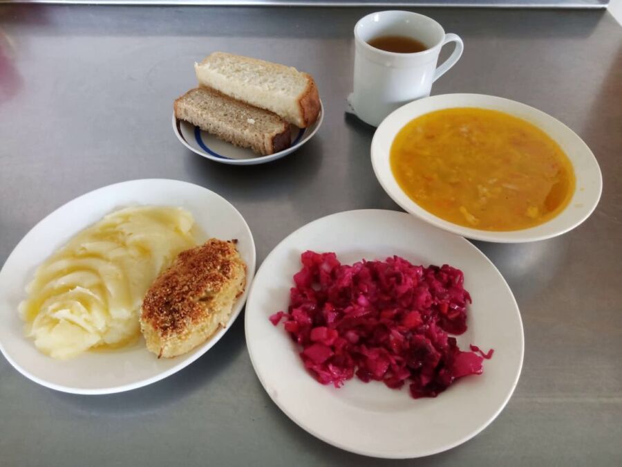Школьных поваров из Костромы опять отправили учиться вкусно готовить
