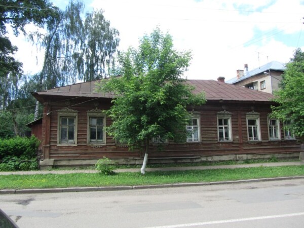 Из дранки и палок: число деревянных домов в Костромской области всех поразило