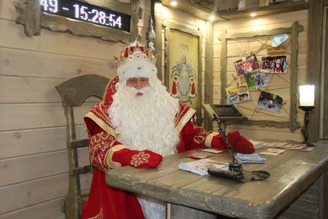 Зарплату Дедов Морозов и Снегурочек озвучили в Костроме