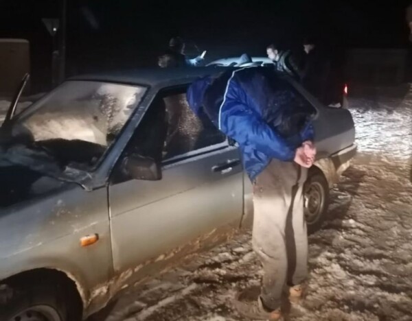 Костромскому таксисту пришлось пообщаться с полицией из-за двух неадекватных пассажиров