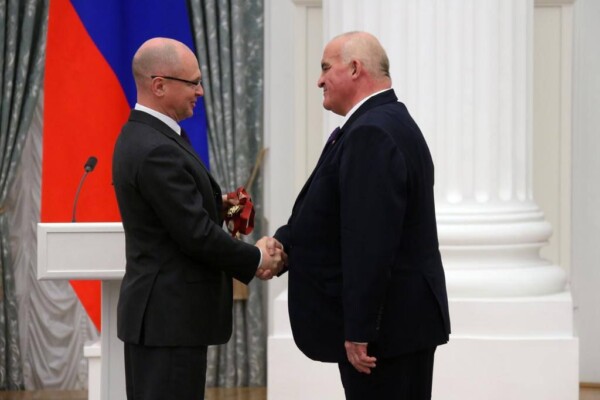 Сергей Ситников получил в Кремле орден за выдающееся руководство областью