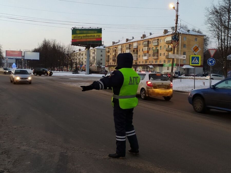 Сотрудники ГИБДД будут останавливать всех водителей в Костроме три дня подряд