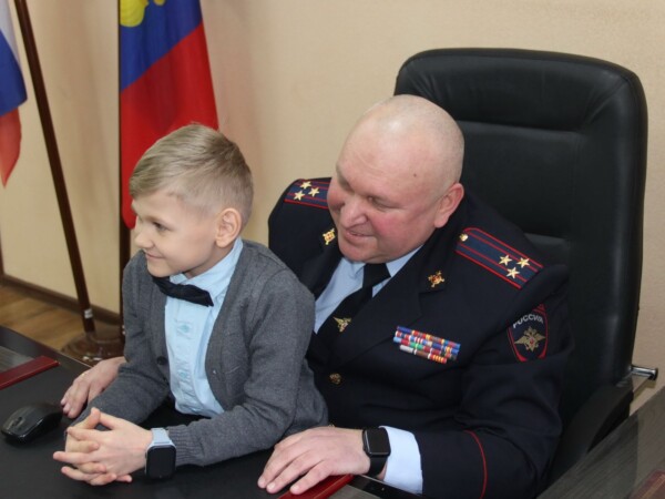 Костромской малыш загадал Деду Морозу желание оказаться в отделении полиции