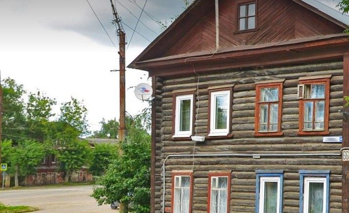 Управляющая компания пообещала помочь жильцам проблемного дома в Костроме, но не сейчас