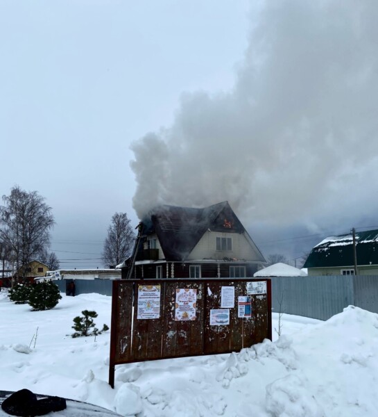Страшный пожар лишил костромичку нового дома
