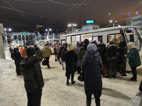Костромичей пообещали избавить от часового ожидания автобусов на остановках