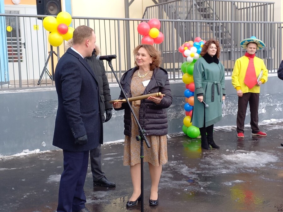 Костромичи просят организовать парковку около нового детского сада