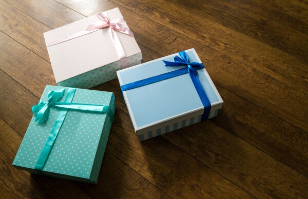 Айфон в коробке из пены для бритья: костромички озадачены подарками для мужчин на 23 февраля