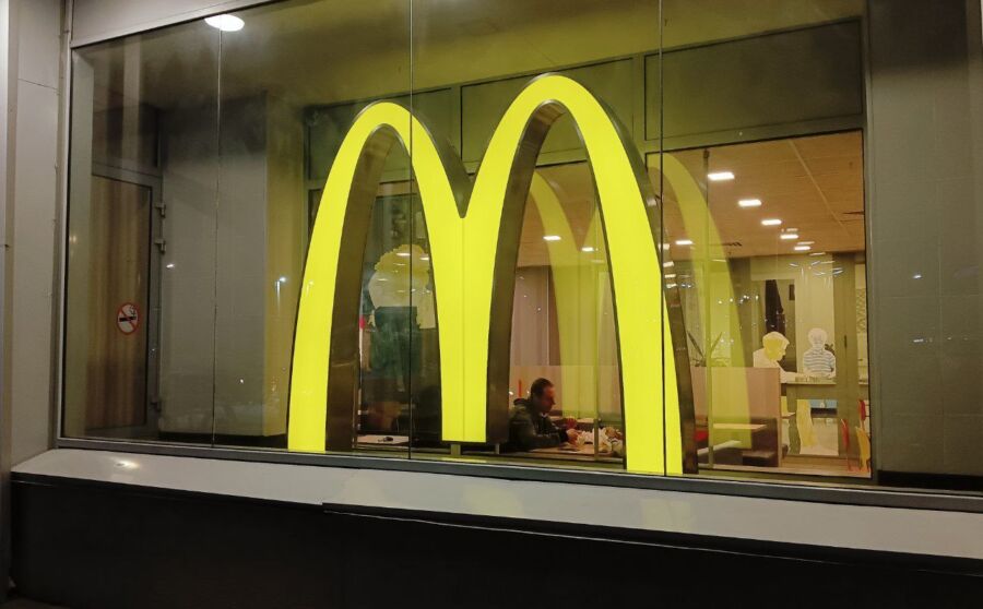 Губернатор предложил заменить «Макдоналдс» компанией из Костромы