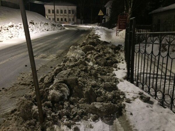 Лезем по скалам: улица Горная в Костроме полностью оправдала свое название