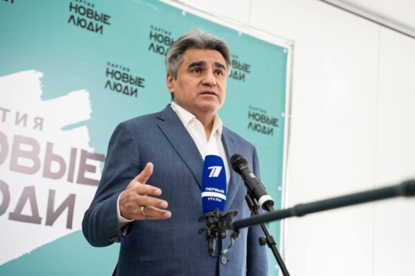 Партия «Новые люди» предложила систему оценки костромских чиновников через Госуслуги
