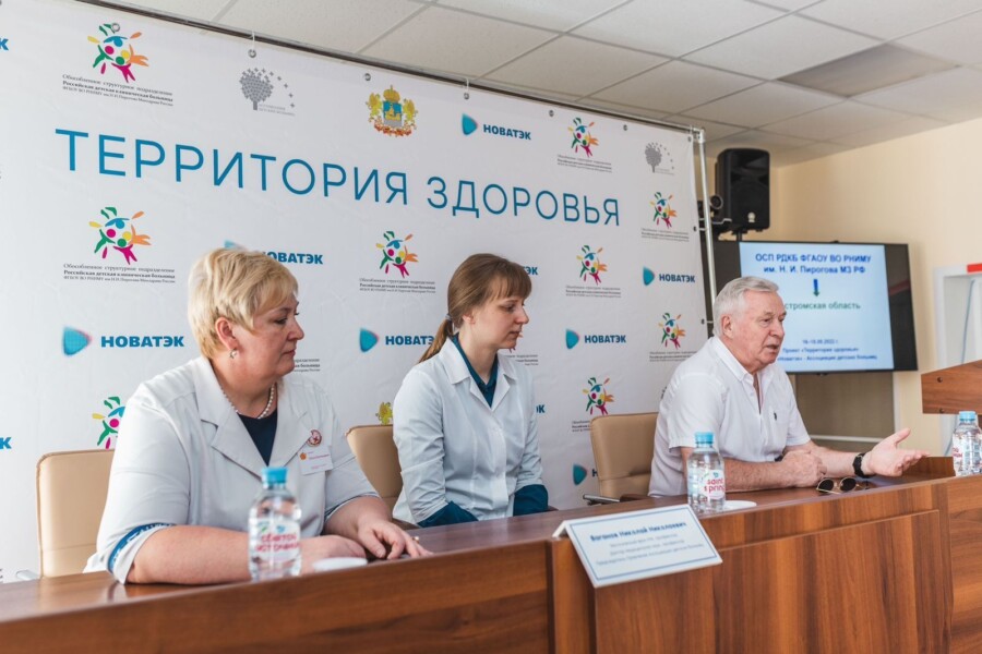 Лучшие врачи столицы осмотрели больше ста детей с тяжелыми заболеваниями в Костроме