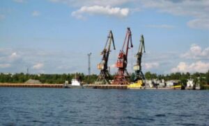 Воскресили: грузовой порт в Костроме начал нормально работать спустя 20 лет