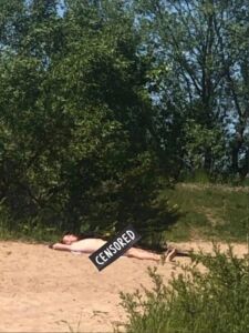 Мужчина открыл нудистский пляж в Костроме