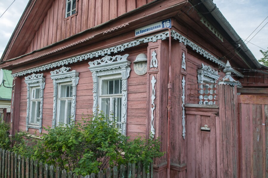 Костромичи могут помочь волонтерам восстановить старинное здание у Ипатьевского монастыря