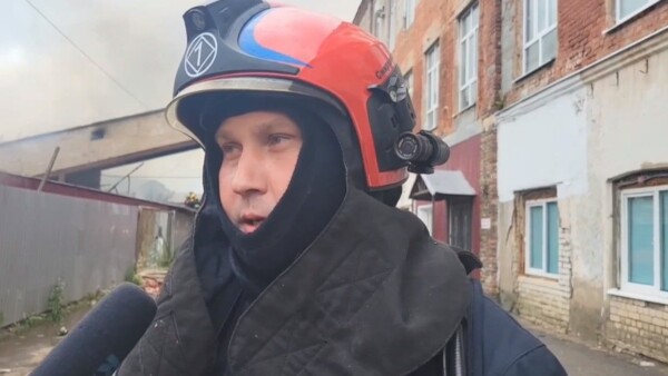 «Эвакуировали 80 человек»: пожарный рассказал, как удалось предотвратить взрыв в Костроме