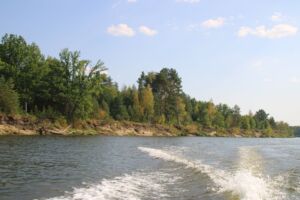 Костромские реки начали мелеть из-за жары