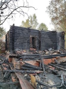 Женщина погибла в страшном пожаре под Костромой