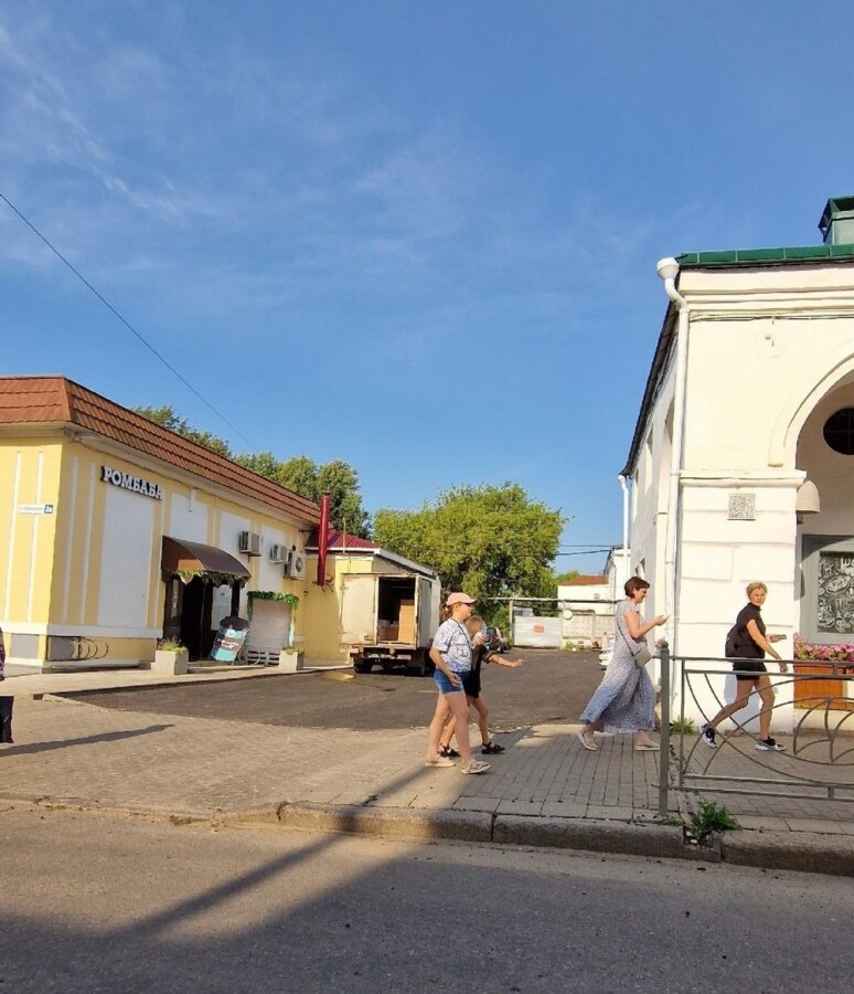 Чиновники починили страшную дорогу в центре Костромы после мольбы горожан