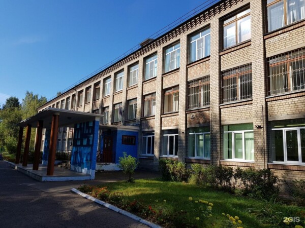 Сразу несколько школ эвакуировали в Костроме