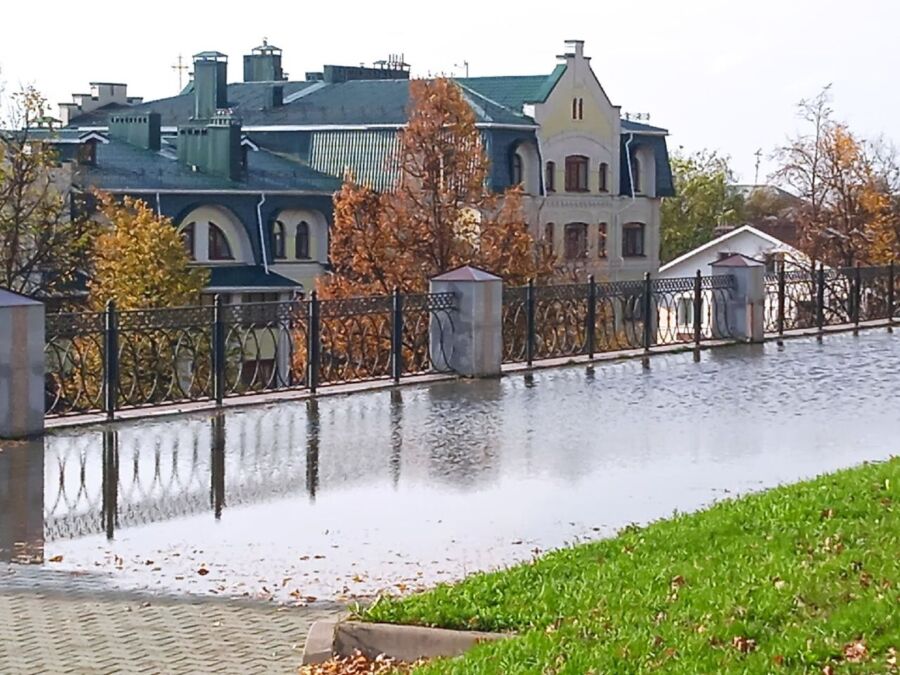 Новый бассейн обнаружили под окнами губернатора Костромской области