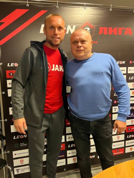 «Для нас Вы, как Роберто Карлос для Анжи»: известный футболист Денис Глушаков теперь играет за «Спартак» Кострома.