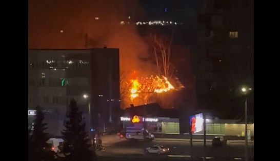Жуткий пожар в центре Костромы тушили 8 часов