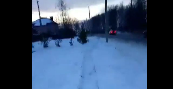 Коммунальщики загружены: жители Костромы сами чистят дороги от снега