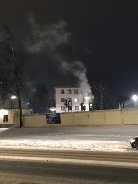Военная часть загорелась в Костроме