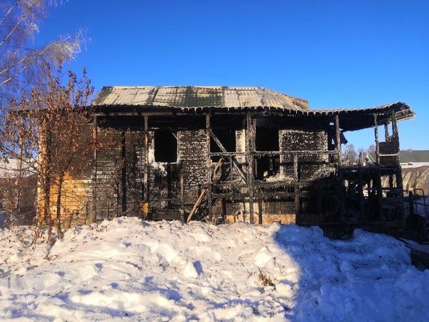 Проснулся от треска: костромич рассказал, как спас себя и семью от гибели в пожаре