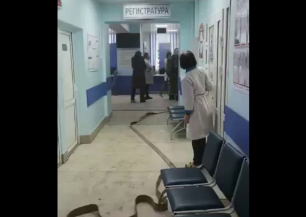 Пациентов эвакуировали из поликлиники в Костроме