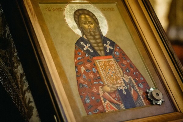 Костромичка поступила с иконой бабушки не по-божески