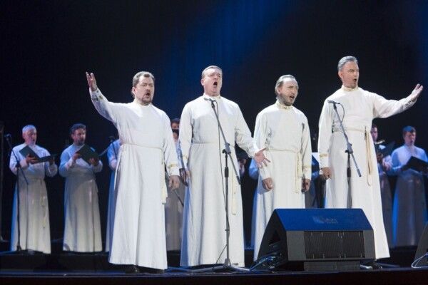 Знаменитый мужской хор Данилова монастыря приезжает в Кострому петь о любви