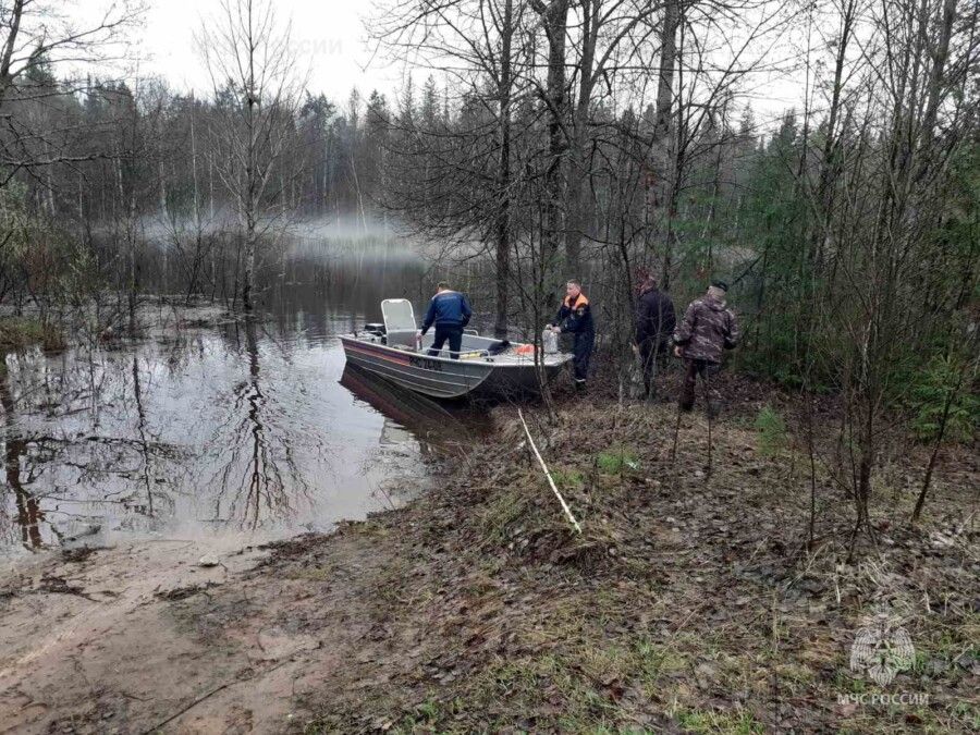 Тело мужчины обнаружили в реке Костромской области